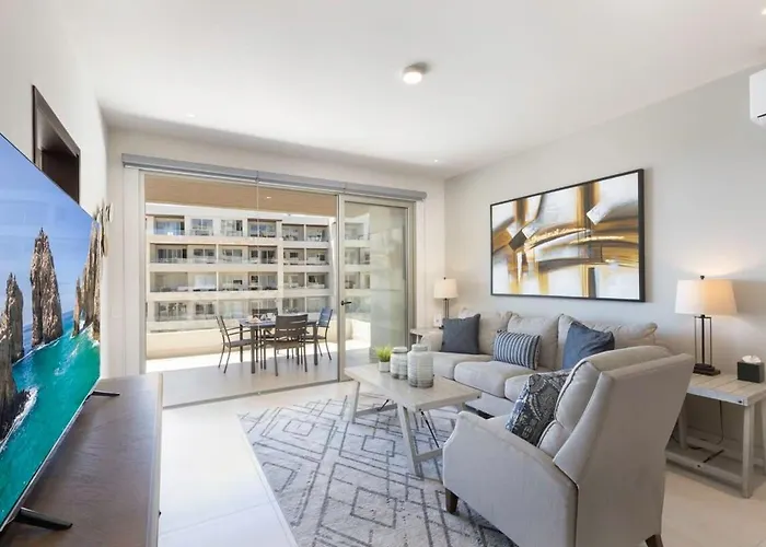 Stunning 2br Ocean Views & Gym Pool At Vista Vela