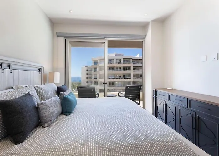 Сasa de vacaciones Stunning 2br Ocean Views & Gym Pool At Vista Vela *