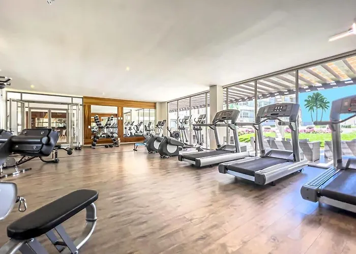 Stunning 2br Ocean Views & Gym Pool At Vista Vela Сasa de vacaciones *
