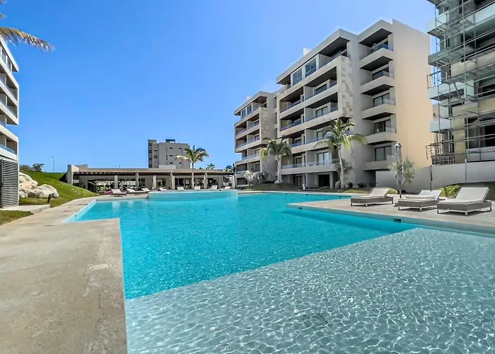 Stunning 2br Ocean Views & Gym Pool At Vista Vela Сasa de vacaciones *
