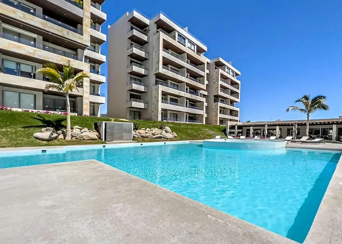 Stunning 2br Ocean Views & Gym Pool At Vista Vela Сasa de vacaciones